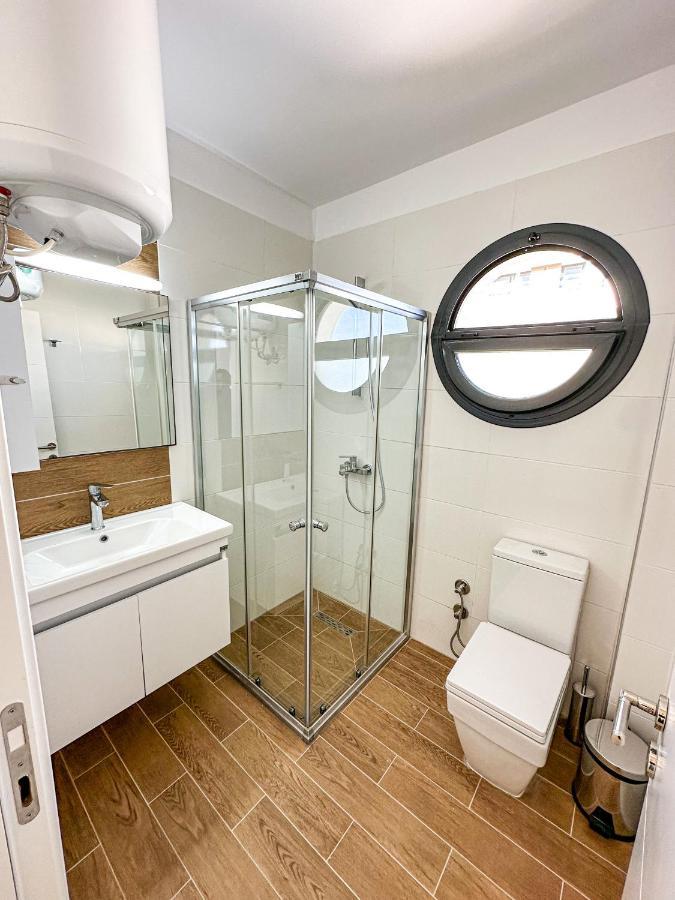 Luxury Sea View Two Bedroom Apartment In Caesar Resort & Spa, Long Beach Perivolia tou Trikomou Exterior foto